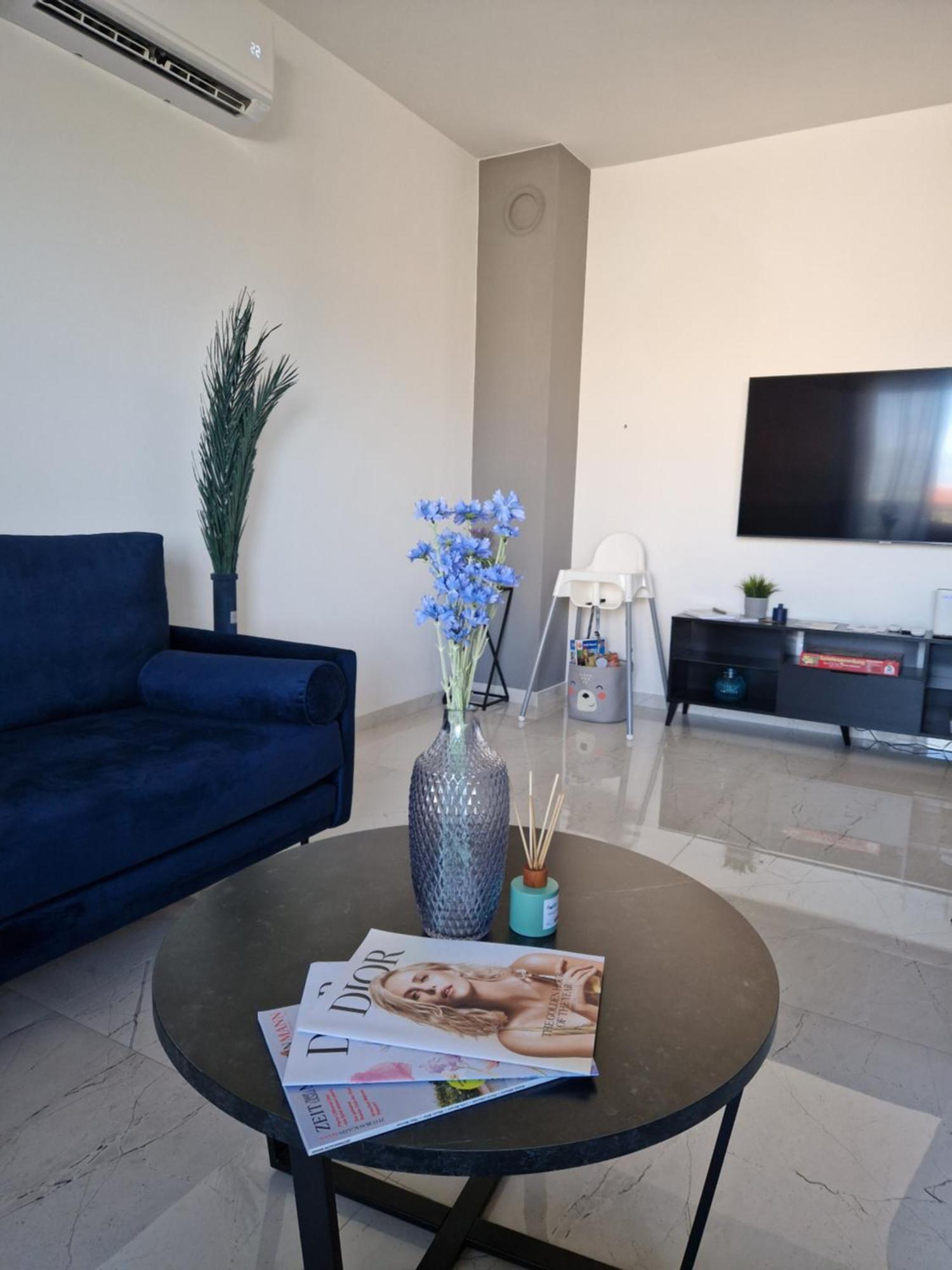 Deluxe Apartment Mila Nin Exteriör bild
